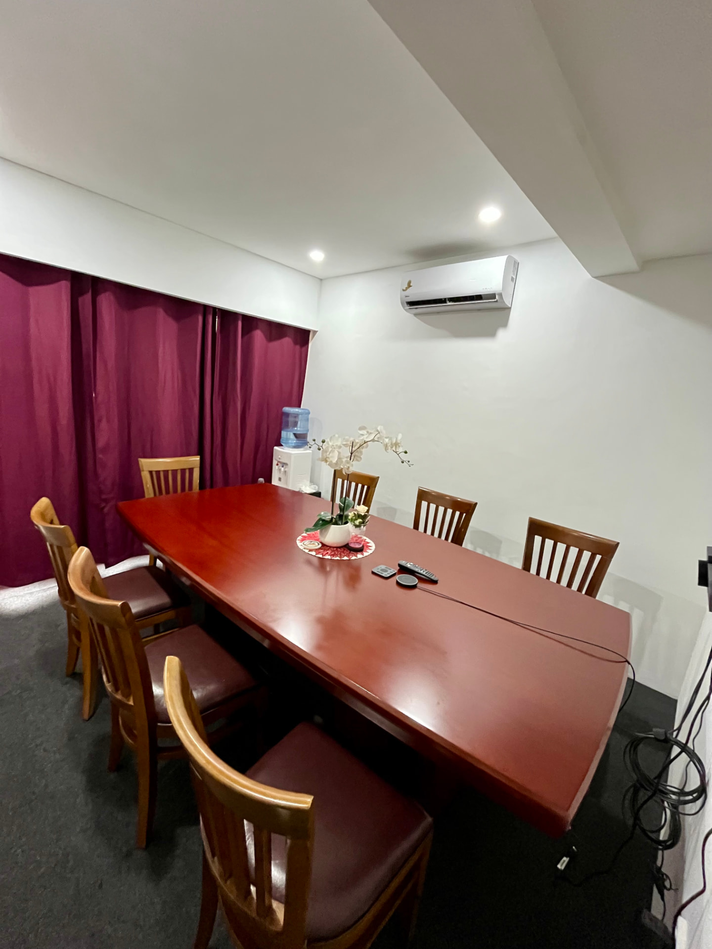The Nambis Inn meeting room with boardroom table and chairs